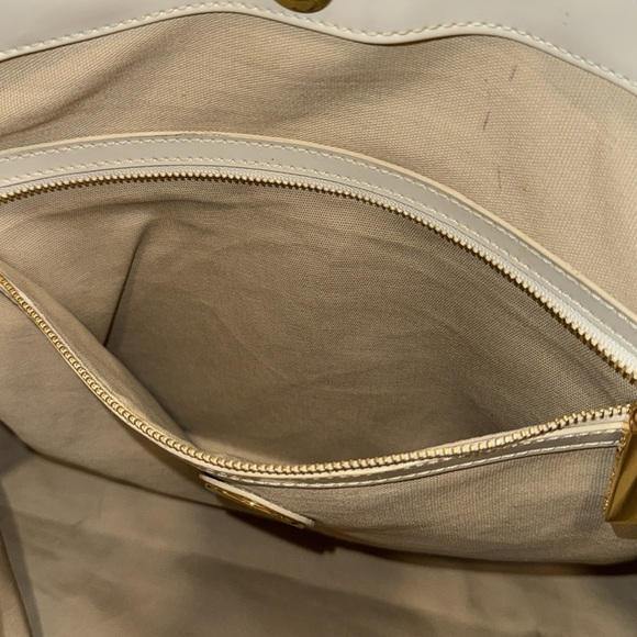 Tory Burch Bag Canvas and Patent Leather Trimmed Beach Tote - Picture 13 of 17